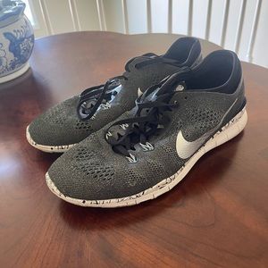 Nike | Nike Free Womens Sneaker | Size 8.5